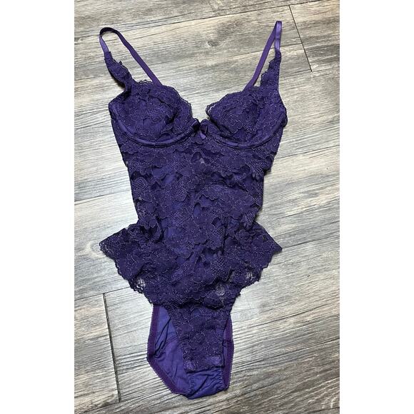 Vintage Victoria’s Secret Gold Label Purple Lace
Teddy Bodysuit 36C Coquette - Picture 2 of 8